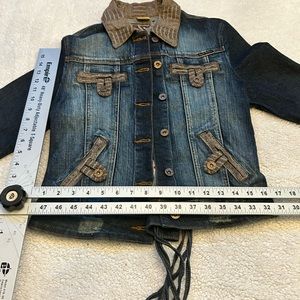 Apple Bottoms Large jean jacket L. Never Worn. NWOT